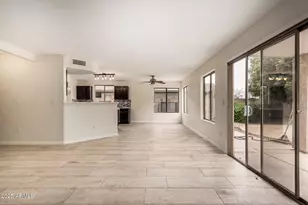 21078 N 74th Ln, Glendale, AZ 85308 - Photo 5