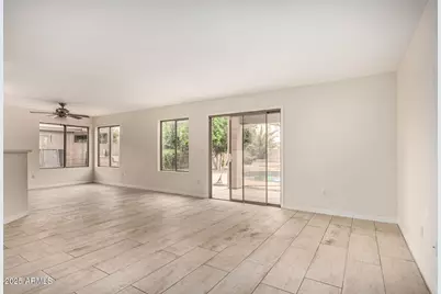 21078 N 74th Lane, Glendale, AZ 85308 - Photo 9