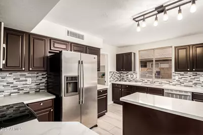 21078 N 74th Lane, Glendale, AZ 85308 - Photo 3