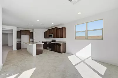 25111 N 170th Lane, Surprise, AZ 85387 - Photo 5