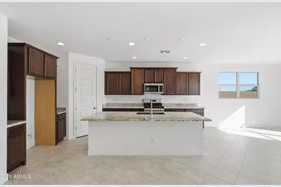 25111 N 170th Lane, Surprise, AZ 85387 - Photo 7