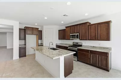 25111 N 170th Lane, Surprise, AZ 85387 - Photo 11