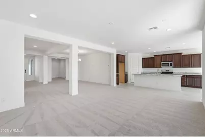 25111 N 170th Lane, Surprise, AZ 85387 - Photo 13