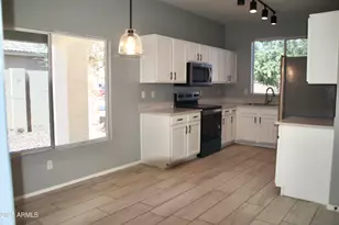 15345 W Port Royale Ln, Surprise, AZ 85379 - Photo 7