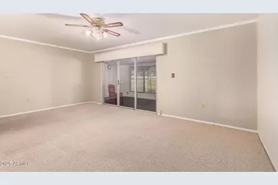 11054 N Coggins Drive, Sun City, AZ 85351 - Photo 9