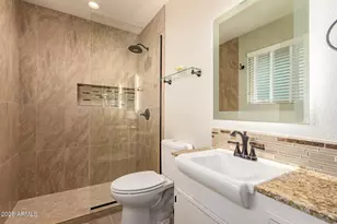 11054 N Coggins Dr, Sun City, AZ 85351 - Photo 13