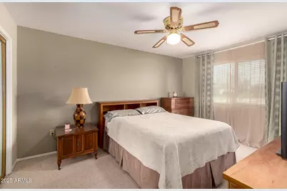 11054 N Coggins Drive, Sun City, AZ 85351 - Photo 11