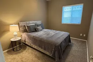 949 E Indian Wells Pl, Chandler, AZ 85249 - Photo 17