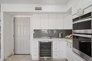 2440 E Yucca St, Phoenix, AZ 85028 - Photo 19