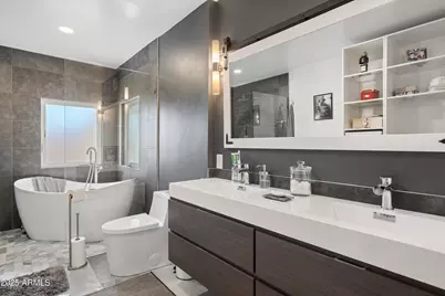 2440 E Yucca Street, Phoenix, AZ 85028 - Photo 27