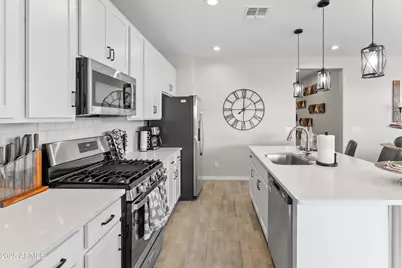 17745 W Running Deer Trail, Surprise, AZ 85387 - Photo 11