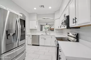 18123 W Cardinal Dr, Goodyear, AZ 85338 - Photo 9