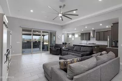 18493 W Hiddenview Drive, Goodyear, AZ 85338 - Photo 7