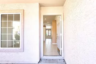 3211 E Menadota Dr, Phoenix, AZ 85050 - Photo 21
