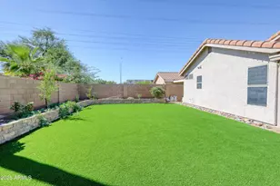 3211 E Menadota Dr, Phoenix, AZ 85050 - Photo 27