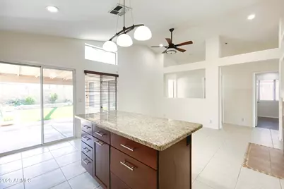 3211 E Menadota Drive, Phoenix, AZ 85050 - Photo 13