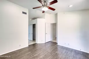 3211 E Menadota Dr, Phoenix, AZ 85050 - Photo 47