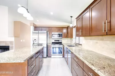 3211 E Menadota Drive, Phoenix, AZ 85050 - Photo 23