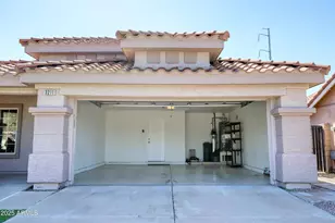 3211 E Menadota Dr, Phoenix, AZ 85050 - Photo 73