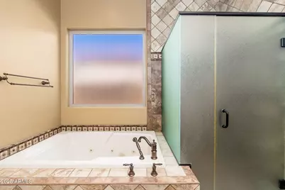 213 E Summerside Road, Phoenix, AZ 85042 - Photo 23
