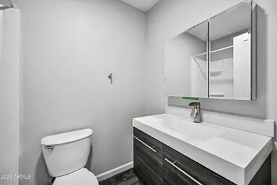 3025 N 32nd Street #31, Phoenix, AZ 85018 - Photo 11