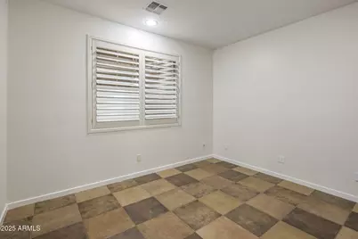 23024 N 38th Place, Phoenix, AZ 85050 - Photo 33