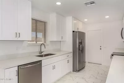 26621 S Shumaker Dr Drive, Sun Lakes, AZ 85248 - Photo 11