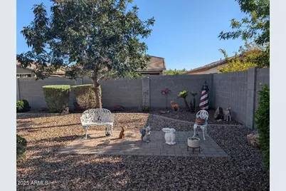 859 W Sisso Tree Avenue, San Tan Valley, AZ 85140 - Photo 5