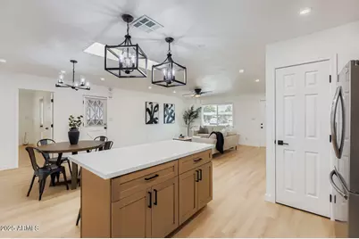 6718 N 30th Avenue, Phoenix, AZ 85017 - Photo 13