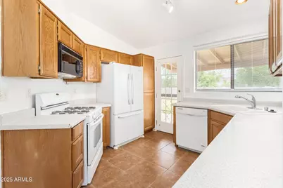 3361 Golden Eagle Drive, Sierra Vista, AZ 85650 - Photo 13