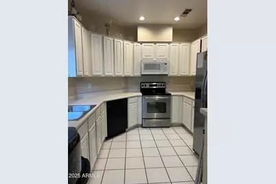 8800 N 107th Avenue N #17, Peoria, AZ 85345 - Photo 3