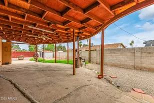 7917 W Flower St, Phoenix, AZ 85033 - Photo 31