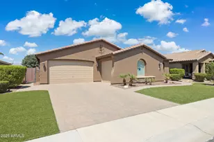 726 W Tallow Tree Ave, Queen Creek, AZ 85140 - Photo 3