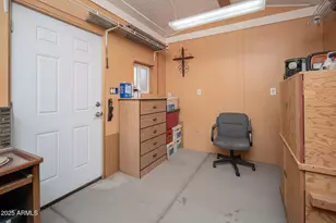 4915 W Larkspur Dr, Glendale, AZ 85304 - Photo 29