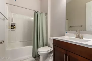 8026 W Nicolet Ave, Glendale, AZ 85303 - Photo 27