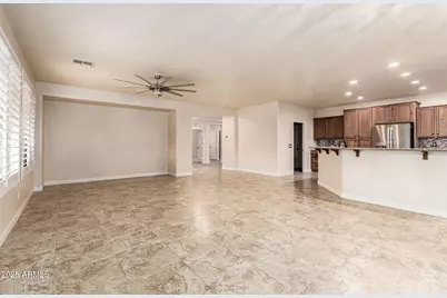 4935 W Comanche Drive, Eloy, AZ 85131 - Photo 13