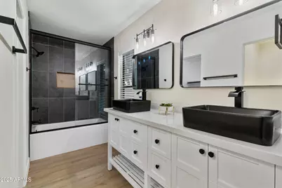 7760 W Palmaire Avenue, Glendale, AZ 85303 - Photo 17