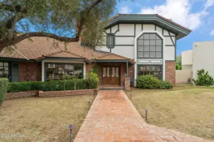 211 W Kaler Dr, Phoenix, AZ 85021 - Photo 3