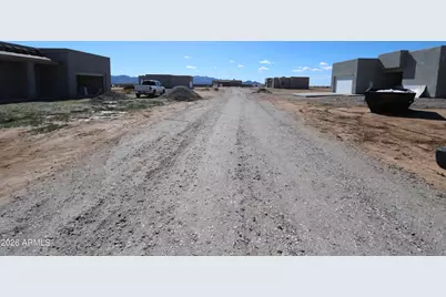 27409 N 255th Drive, Wittmann, AZ 85361 - Photo 5