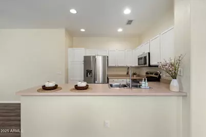 8825 N 65th Drive, Glendale, AZ 85302 - Photo 13