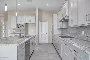27540 N 255th Ln, Wittmann, AZ 85361 - Photo 7