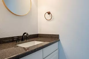 7240 N Dreamy Draw Dr, Phoenix, AZ 85020 - Photo 11