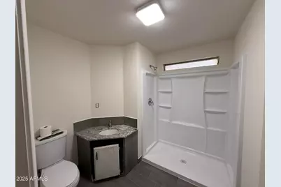 8595 N 71st Avenue #111, Glendale, AZ 85301 - Photo 5