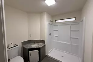 8595 N 71st Ave, Glendale, AZ 85301 - Photo 5