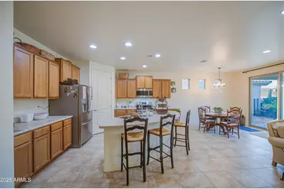 7184 W Noble Prairie Way, Florence, AZ 85132 - Photo 5