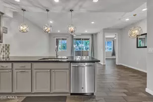 250 W Queen Creek Rd, Chandler, AZ 85248 - Photo 23