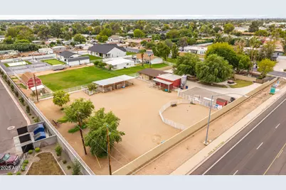 415 S 31st Street, Mesa, AZ 85204 - Photo 1