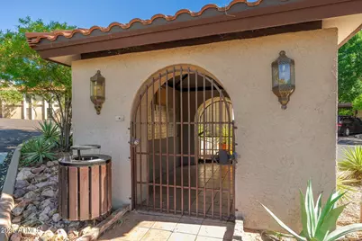 7557 N Dreamy Draw Drive #219, Phoenix, AZ 85020 - Photo 31