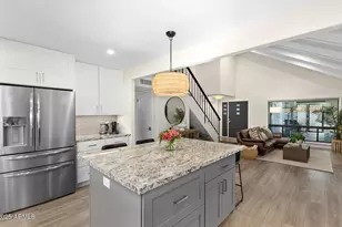 5822 N Scottsdale Rd, Paradise Valley, AZ 85253 - Photo 11