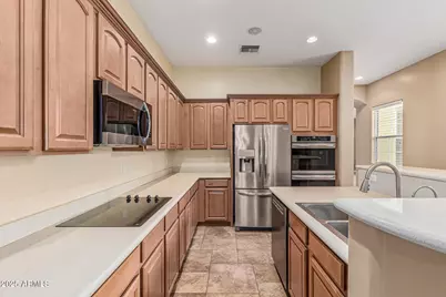 2050 N 144th Drive, Goodyear, AZ 85395 - Photo 9